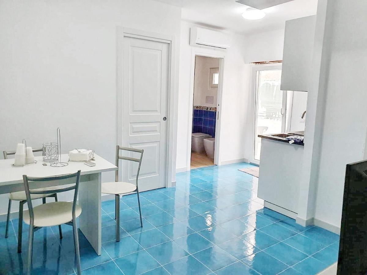 Il Re Tritone Villa อากรอโปลี ภายนอก รูปภาพ